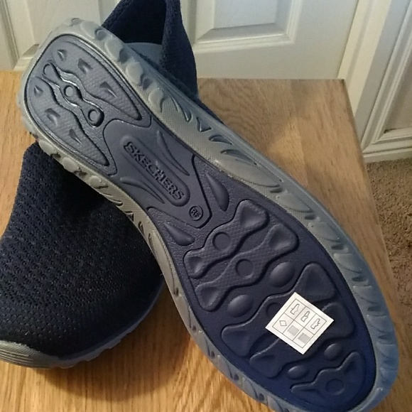 Skechers relaxed fit - Picture 4 of 8